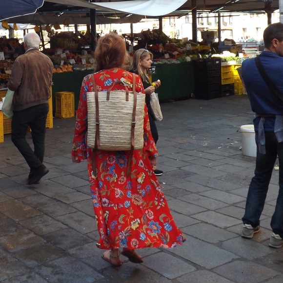 Romeo & Juliet Couture classy wrap deep V neck dress EUC - Picture 8 of 9